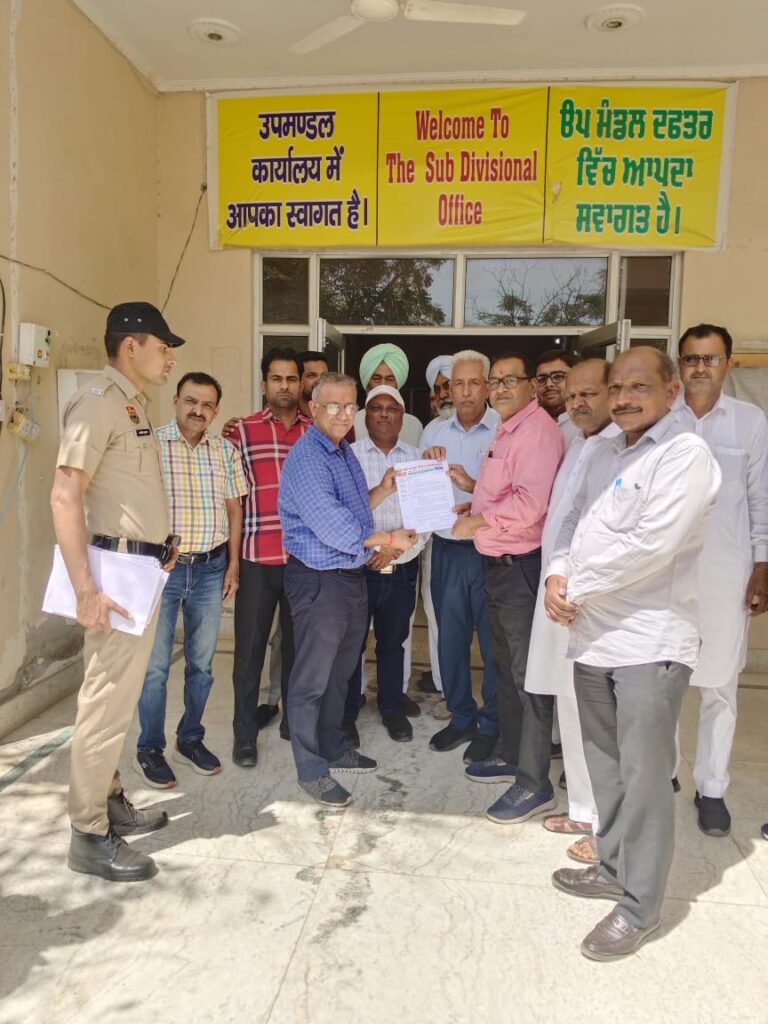 कालांवाली में एग्री इनपुट डीलर्स ने सौंपा ज्ञापन, नए बीज और कीटनाशक एक्ट पर जताया विरोध